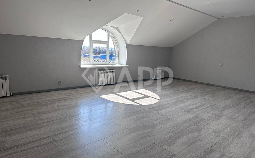 Сдам офисное помещение, 300 м² фото