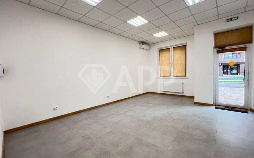 Сдаю торговое помещение, 32,6 м² фото