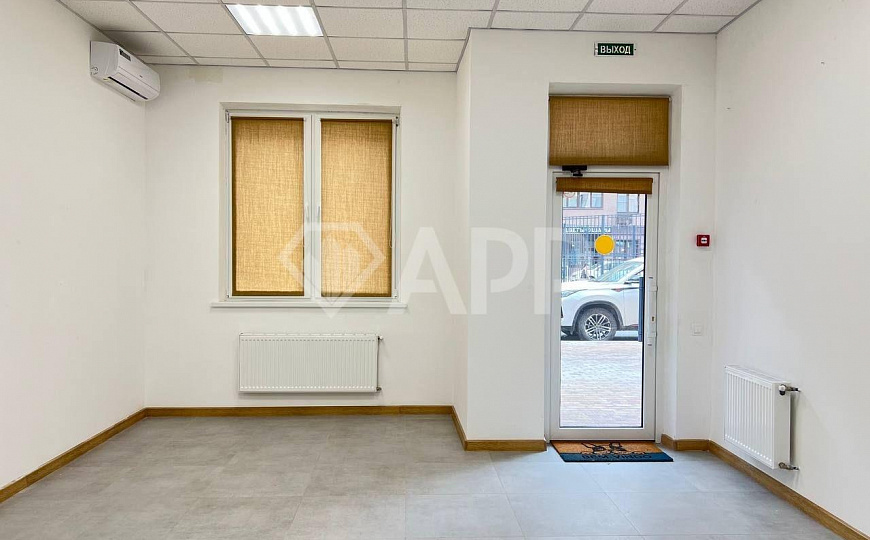 Сдаю торговое помещение, 32,6 м² фото