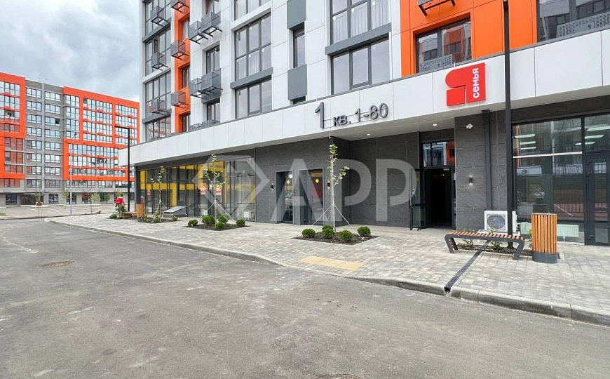 Сдаю торговое помещение, 32 м² фото