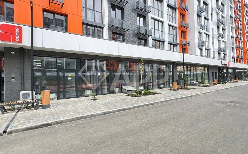 Сдаю торговое помещение, 32 м² фото