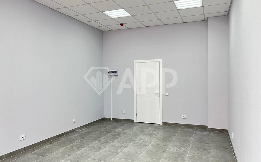 Сдаю торговое помещение, 32 м² фото