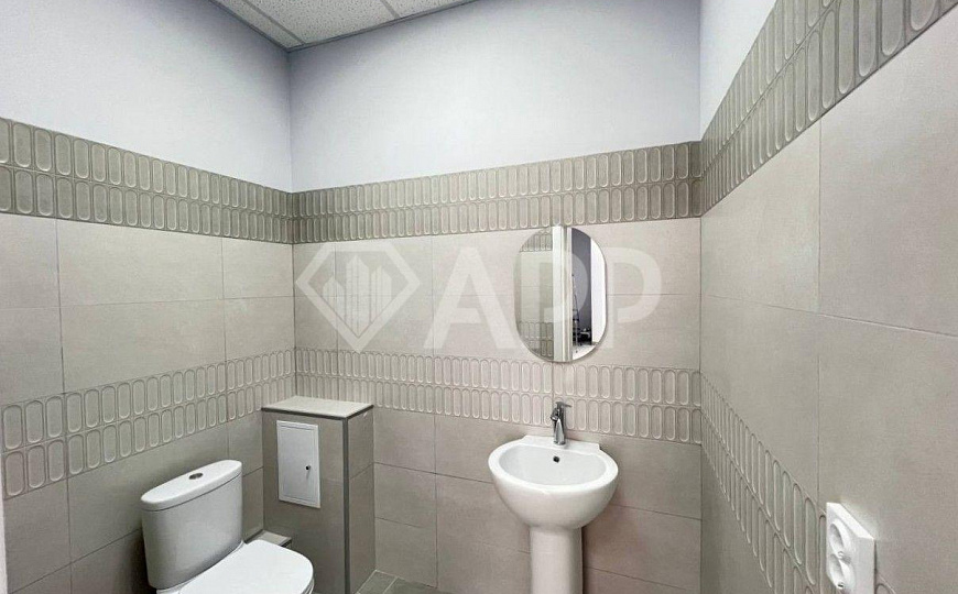 Сдаю торговое помещение, 32 м² фото
