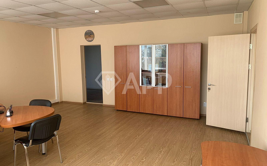 Сдам бизнес-центр/офисный центр, 1 000 м² фото