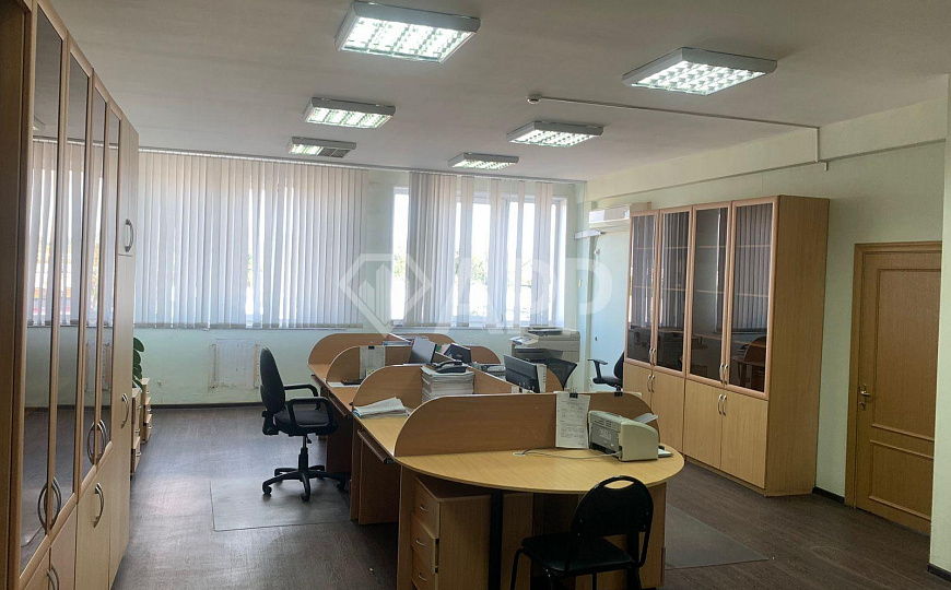 Сдам бизнес-центр/офисный центр, 1 000 м² фото