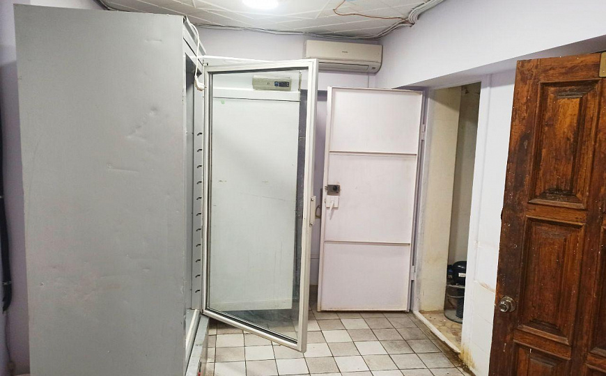 Продам помещение 71,2 м² с высоким пешеходным трафиком. фото