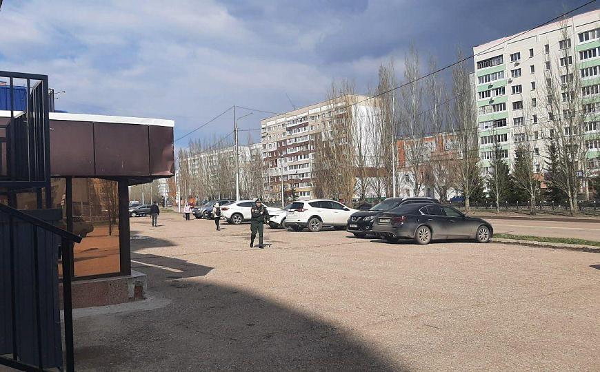 Помещение свободного назначения на Артема 140 фото
