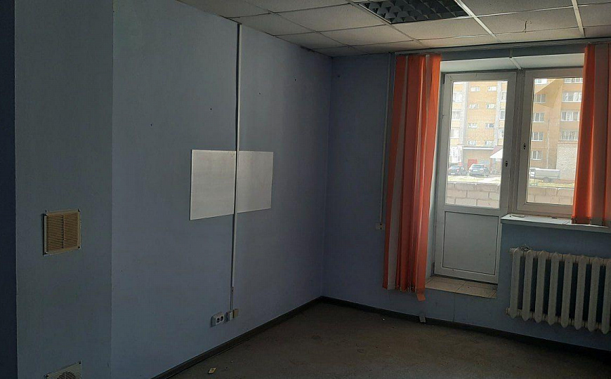 Помещение свободного назначения на Артема 140 фото