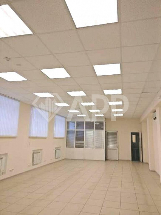 Ул. Декабристов Торговая площадь 160м²  на хорошем трафике фото