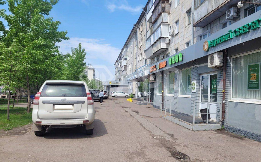 Ул. Декабристов Торговая площадь 160м²  на хорошем трафике фото
