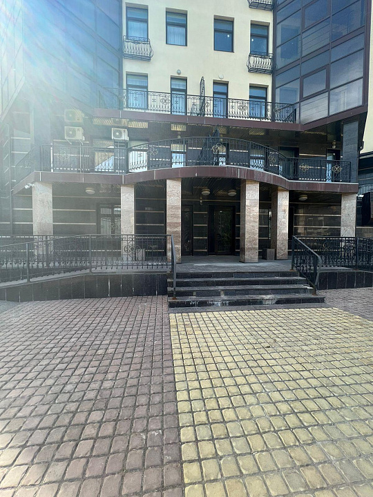 Продам помещение 556,4 м² фото