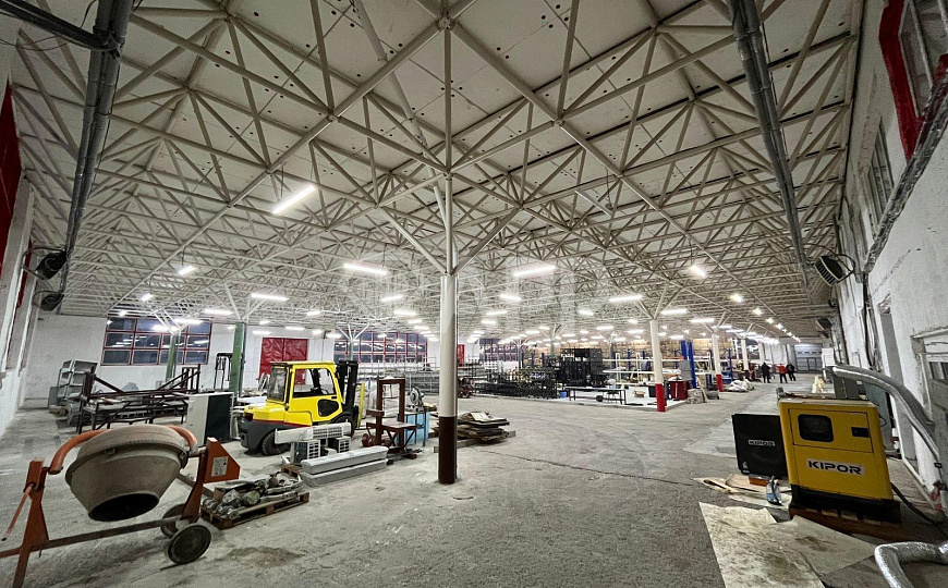 Продам производственно торговую базу 9 000 м² фото