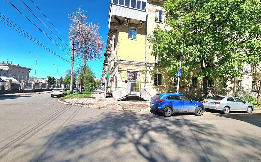 Сдаю офисное помещение в спальном районе фото