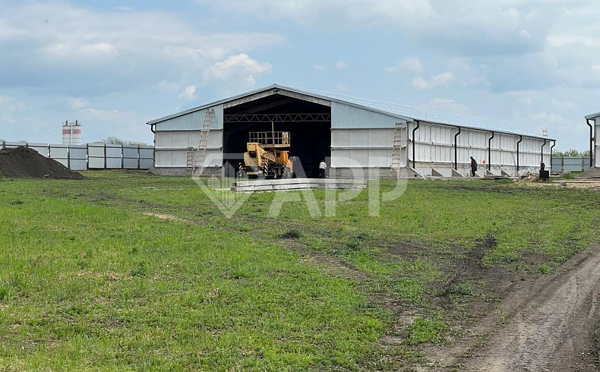 Продам производственно-складское помещение, общей площадью 2 446 м² и зем. участком 1.2 ГА. фото