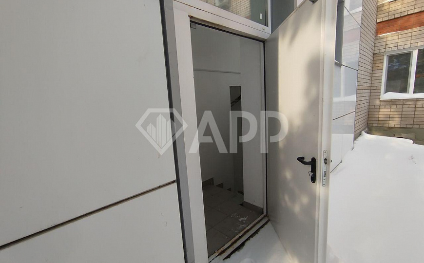 Сдам помещение свободного назначения, 360 м² фото