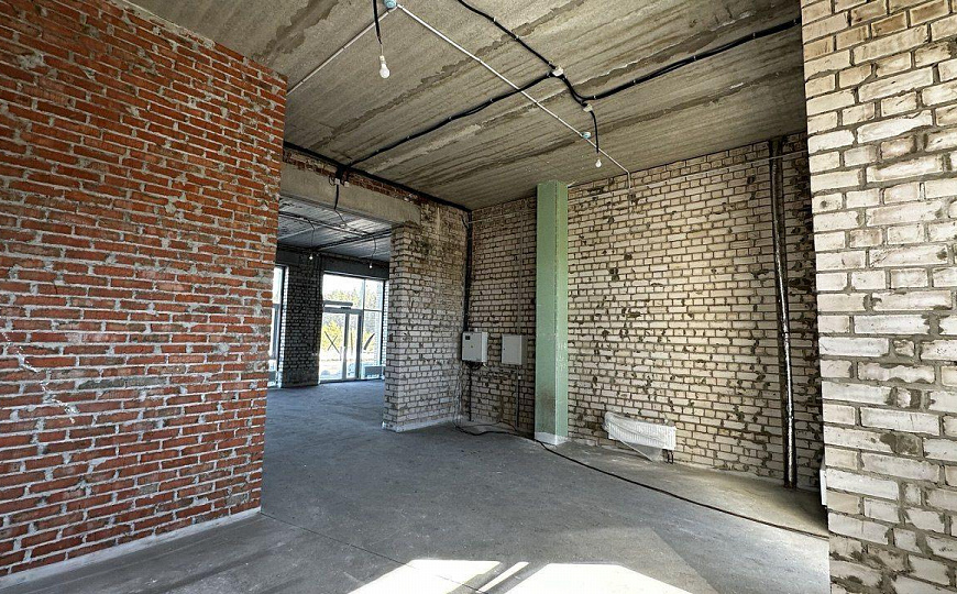 Продаю нежилые коммерческие помещения 120 м²  в новом ЖК "Жемчужина"  фото
