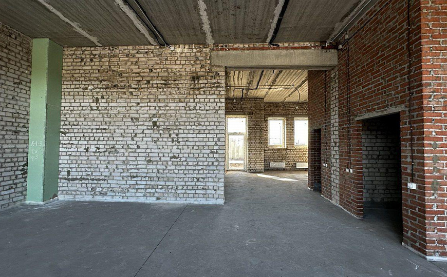Продаю нежилые коммерческие помещения 120 м²  в новом ЖК "Жемчужина"  фото