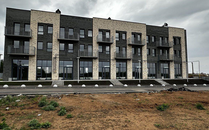 Продаю нежилые коммерческие помещения 120 м²  в новом ЖК "Жемчужина"  фото