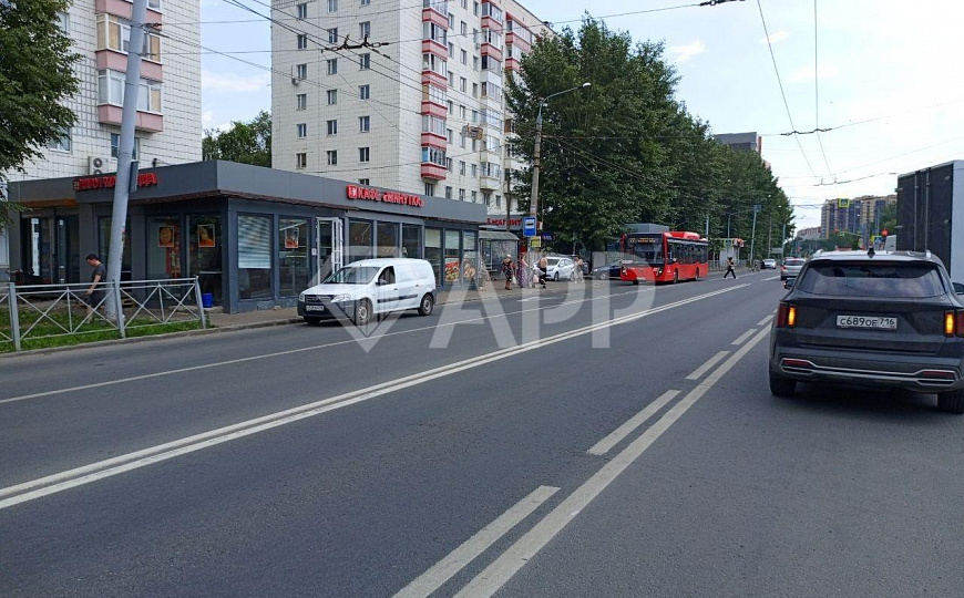 Сдам помещение на трафике рынка Мавлютова. фото