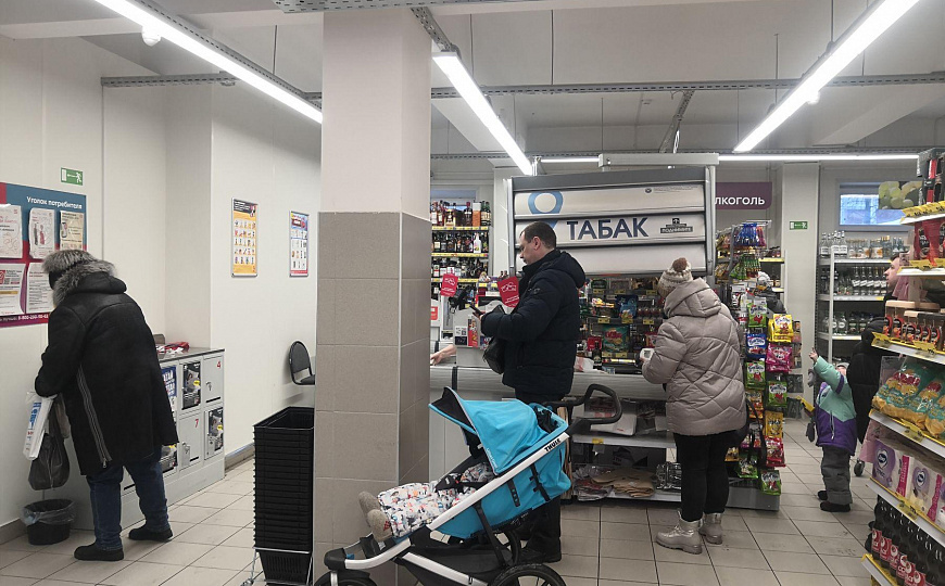 Помещение с арендаторами "Магнит" и "Бристоль", 1 111,4 м² фото