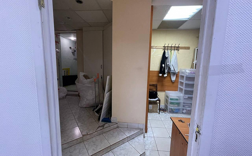Сдам помещение свободного назначения 92 м² в центре города фото