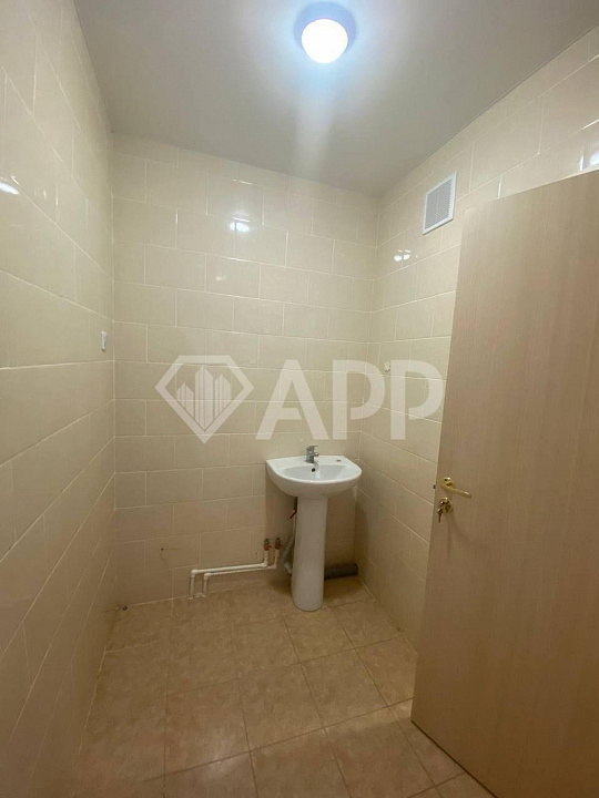 Помещения в ЖК «Светлый» 1 этаж 40-80м² фото