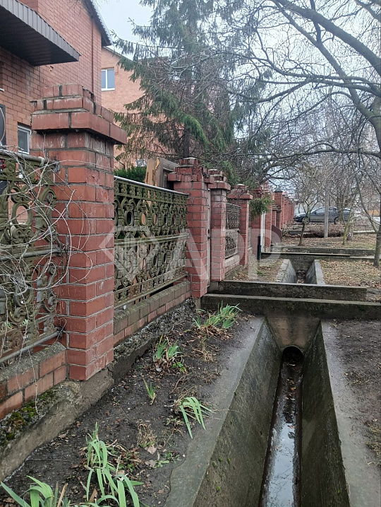 Угол/Школа/Детский центр/ Гостиница/Реабилитация/ фото
