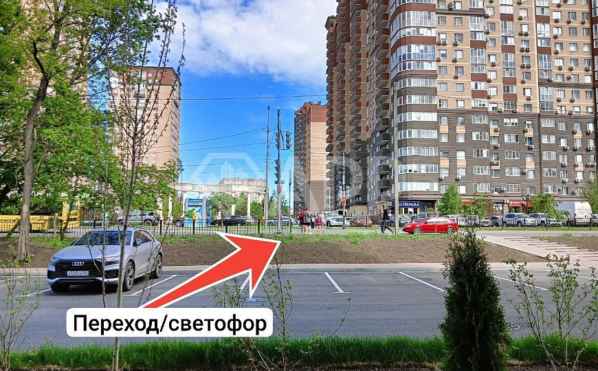 Угол/Остановка/фасад/КФС/Парковка фото
