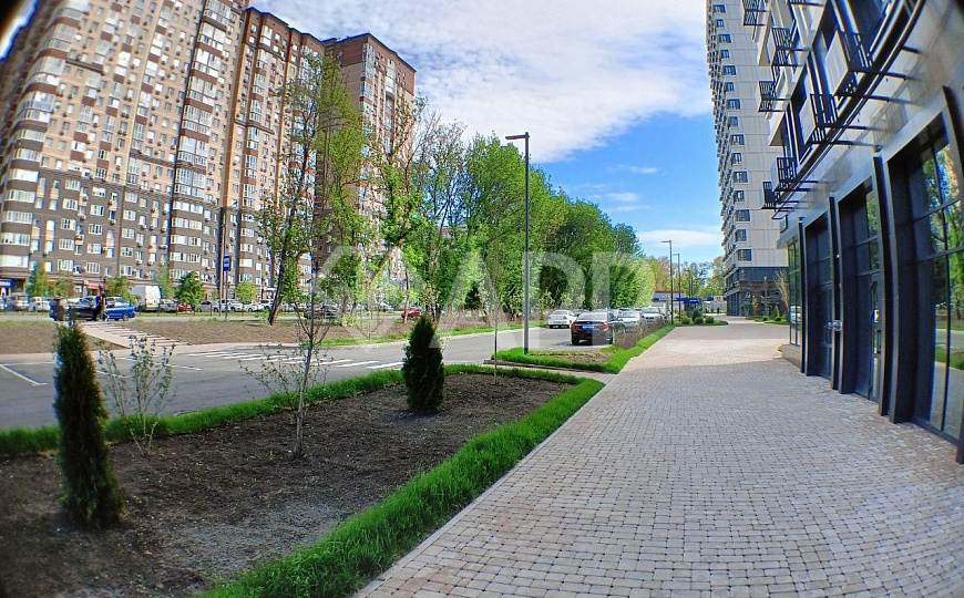 Угол/Остановка/фасад/КФС/Парковка фото