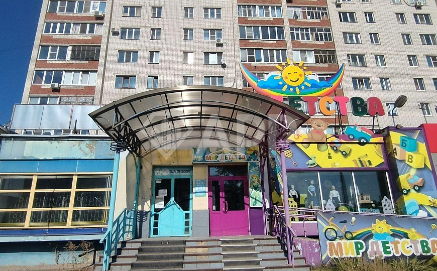 Торговые площади в аренду на центральной улице города Волжск фото