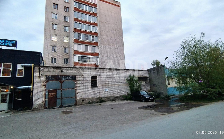Торговые площади в аренду на центральной улице города Волжск фото