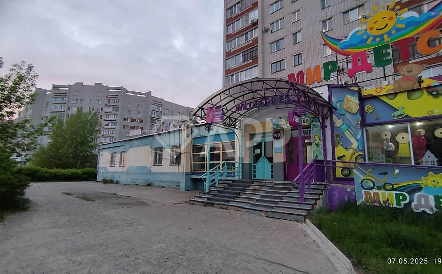 Торговые площади в аренду на центральной улице города Волжск фото