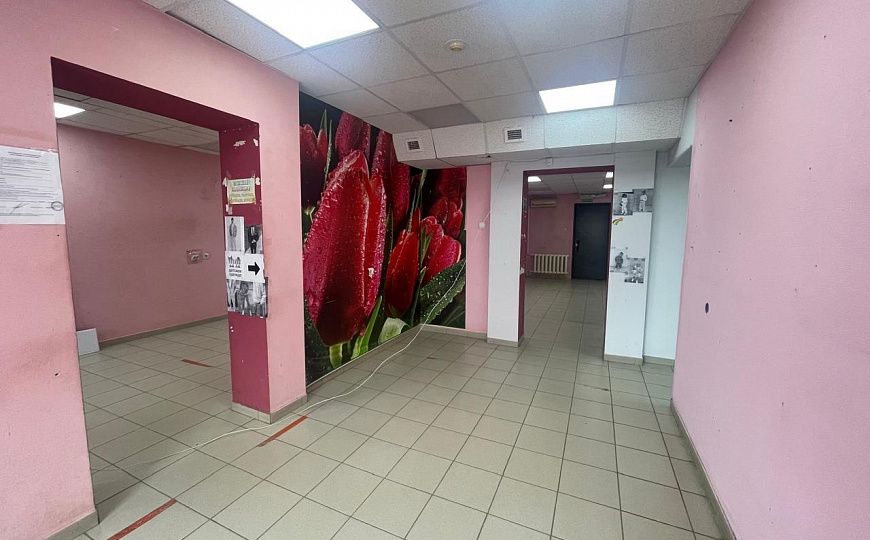 Продается помещение свободного назначения фото