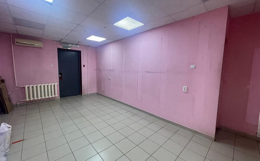Продается помещение свободного назначения фото
