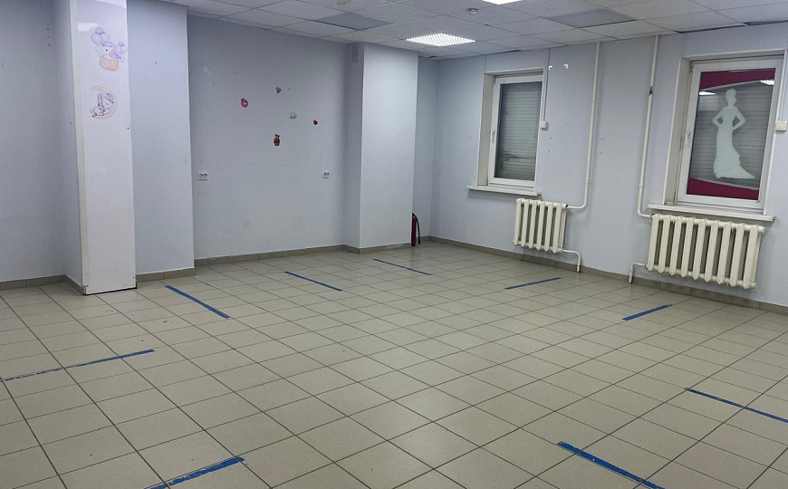 Продается помещение свободного назначения фото