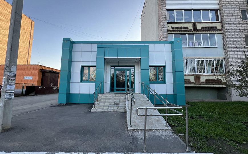 Предлагаем в аренду помещение свободного назначения, 1 линия, высокая проходимость. фото