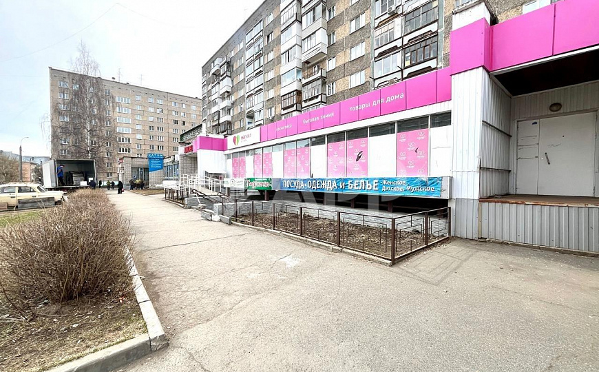 Аренда  торговой площади, 186,5 м² фото