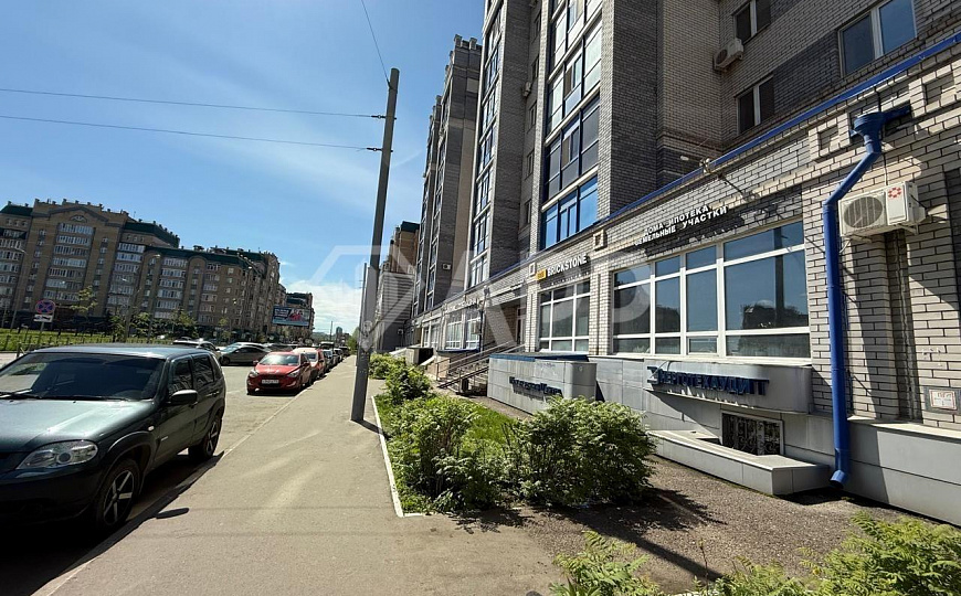 Продаю помещение со свежим ремонтом, на первой линии фото
