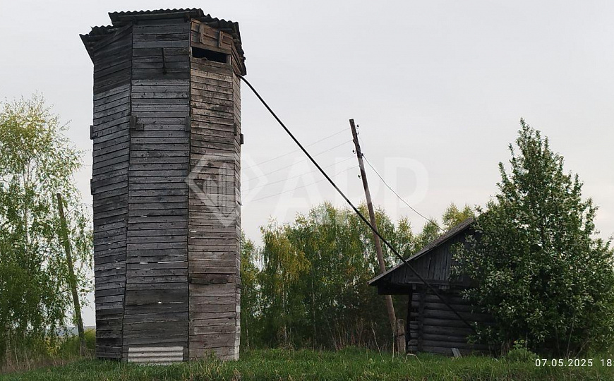Помещение свободного назначения и много земли под глэмпинг около реки фото