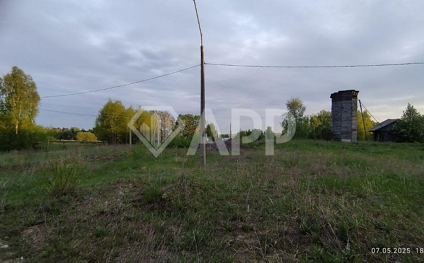 Помещение свободного назначения и много земли под глэмпинг около реки фото