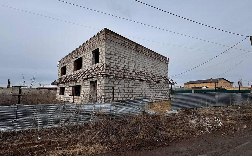 Здание под ресторан и земельный участок фото