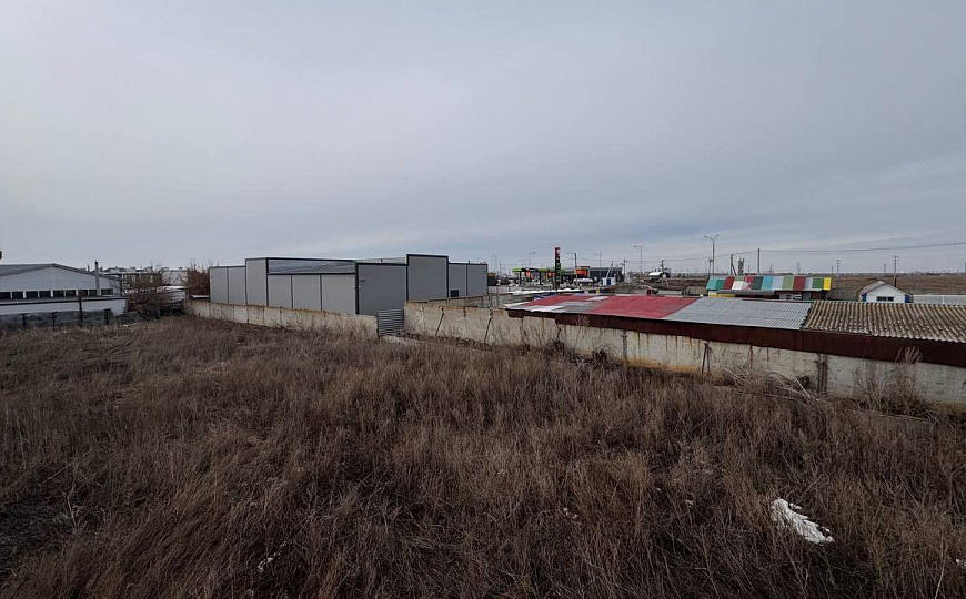 Здание под ресторан и земельный участок фото