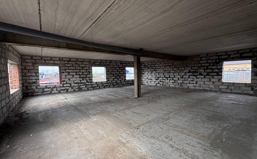 Здание под ресторан и земельный участок фото