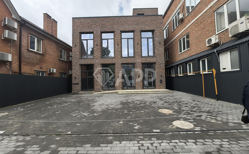 Сдам отдельно стоящее здание, 500 м² фото