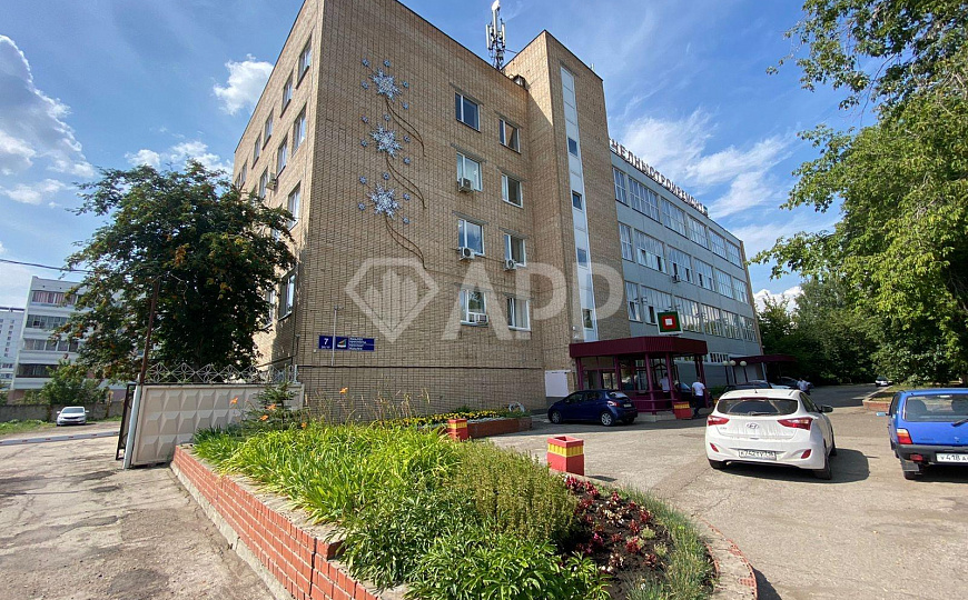 Продается отдельно стоящее здание с арендаторами 3970м² фото