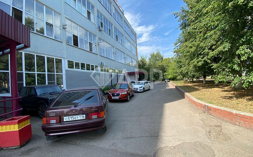 Продается отдельно стоящее здание с арендаторами 3970м² фото