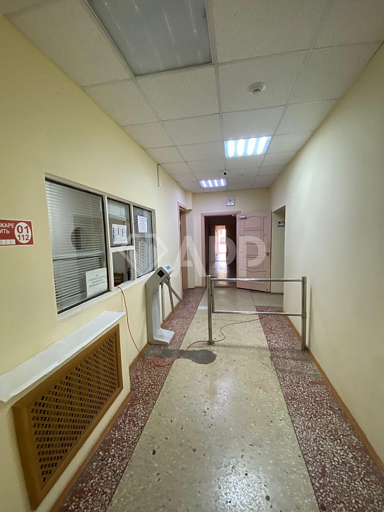 Продается отдельно стоящее здание с арендаторами 3970м² фото