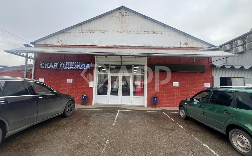 Сдам помещение свободного назначения, 910 м². 585 м² торговый зал и 325 м² складское помещение фото