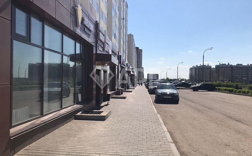Продается помещение свободного назначения с арендаторами 113 м² фото