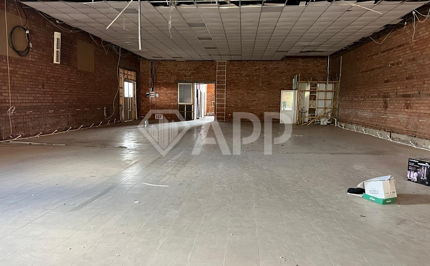 Сдам помещение свободного назначения, 585 м² фото